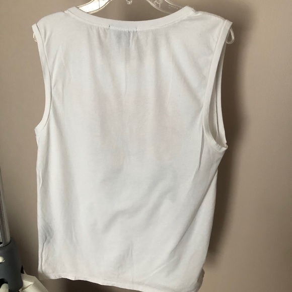 Women’s forever 21 graphic muscle tee - Picture 2 of 3
